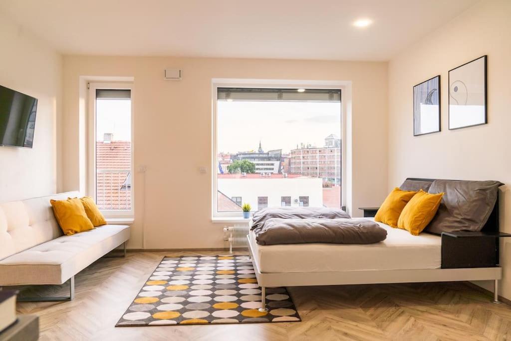 Brno Center View Apartement B - With Self Check-In Dış mekan fotoğraf